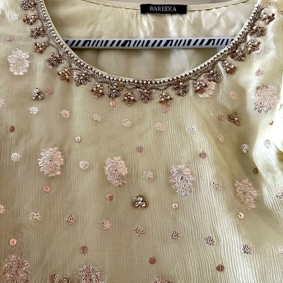 Sharara. Beautiful. Light lime green - Picture 5 of 7